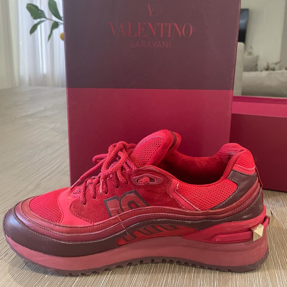 Valentino Rouge Absolute sneakers